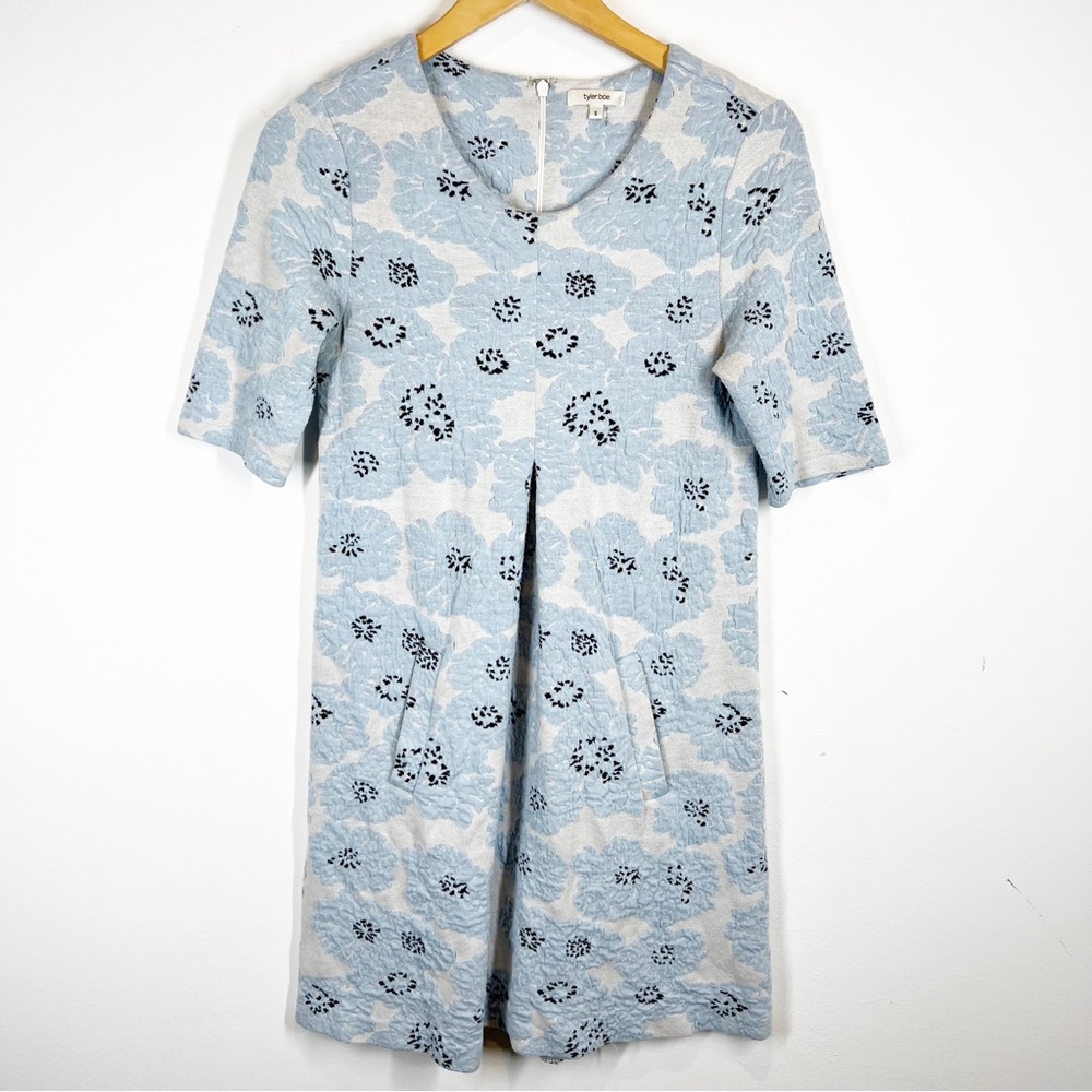 Tyler Boe Blue Floral Short Sleeve Dress